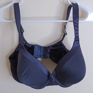 Vanity Fair Women's Illumination Full Figure Underwire Bra 76338. 38C Black